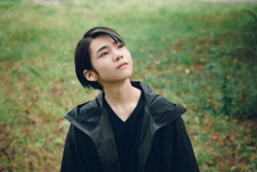 seattlelubbock's tweet photo. 話は飛びますが、『怪物』の柊木陽太君が出ていたところに、時の移り変わり（無常）感を感じました。主人公の少年はちょいと『怪物』の依里を思わせますが、その依里であるところの柊木君は声変わりしたお兄さんとして次の段階に進んでいます。こうやって時は流れ進んでいくのでしょう。 https://t.co/TYQsKMapoJ