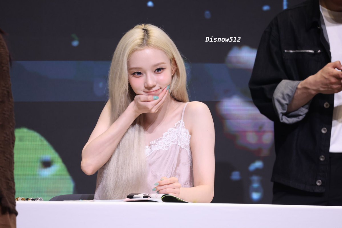 disnow512's tweet photo. 260607 K4🥟

#WINTER #윈터
#aespa #에스파 https://t.co/AFLzqdwuGe
