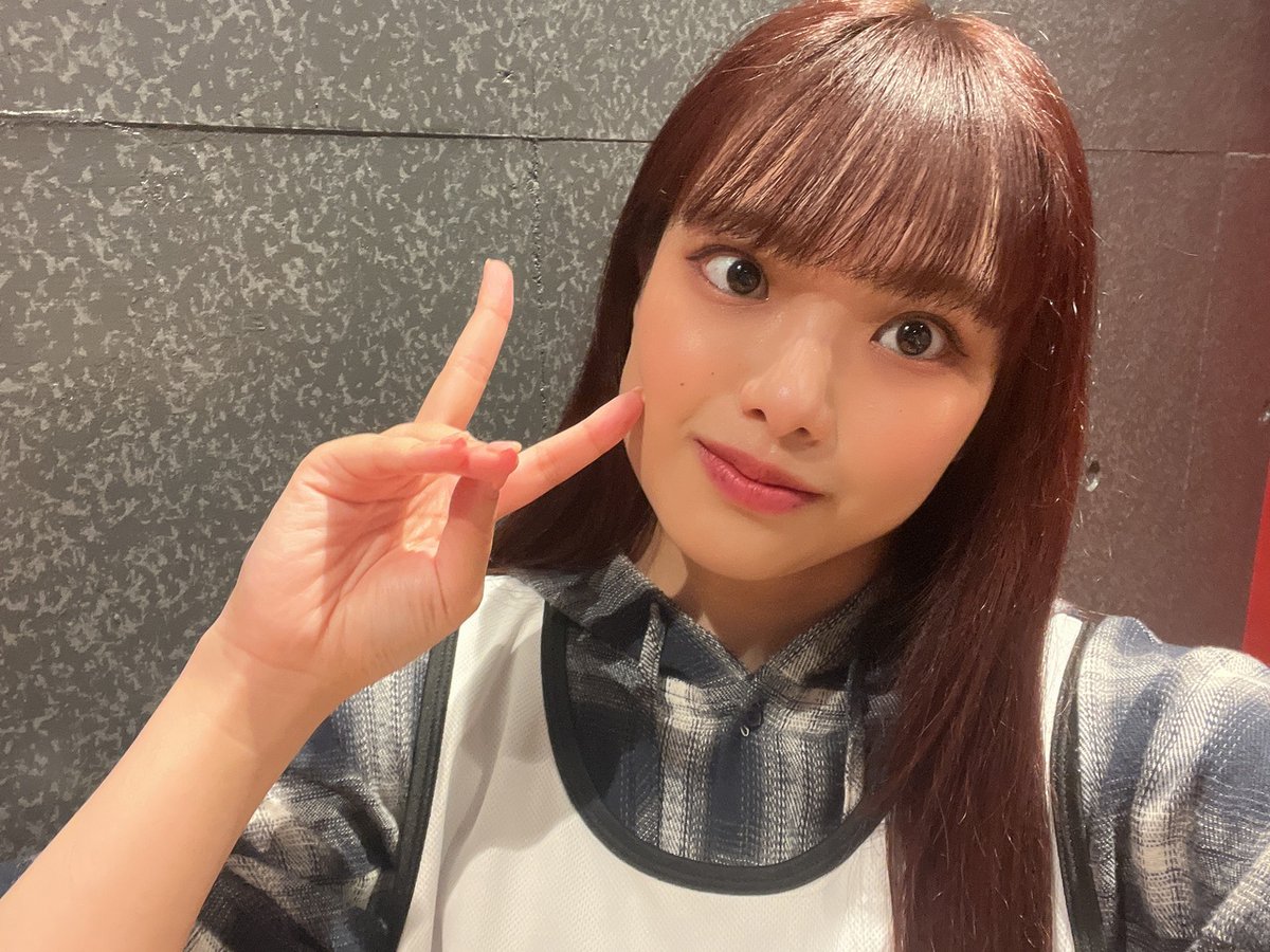 sakurazaka46's tweet photo. 遠藤光莉がブログを更新しました！🌸｜ #401. 明日！！ https://t.co/CyndJkoZKb ぜひご覧ください！ #櫻坂46 #遠藤光莉 https://t.co/d6KM4skzmk