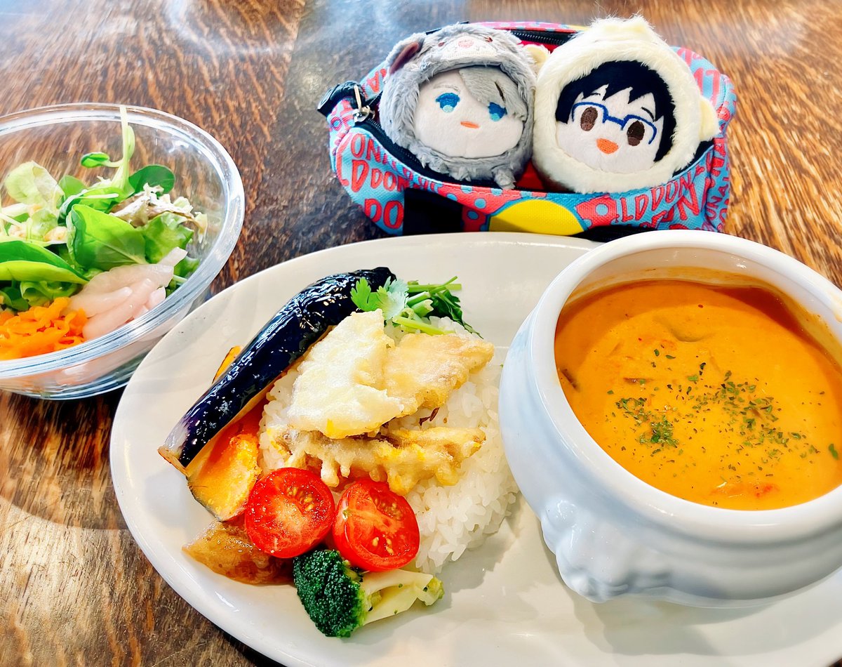 8ha1ch's tweet photo. おでかけしたわよ🐾 https://t.co/oEtF5LhaYV