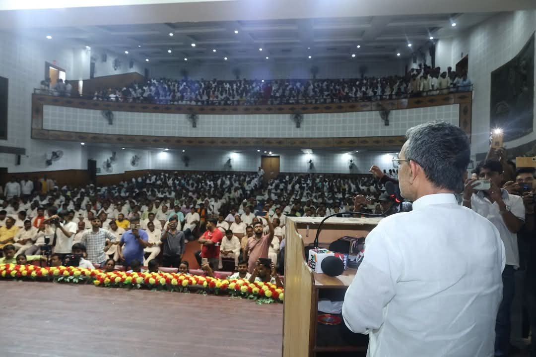 DrDeepakkumar_'s tweet photo. #पटना 
रविन्द्र भवन में राष्ट्रीय लोक मोर्चा के राज्यस्तरीय महाधिवेशन सह प्रदेश अध्यक्ष निर्वाचन कार्यक्रम में सम्मिलित हुए।
पार्टी के नवनिर्वाचित प्रदेश अध्यक्ष श्री अलोक कुमार सिंह ज़ी , कार्यकारी प्रदेश अध्यक्ष श्री प्रशांत पंकज ज़ी और श्री सुभाष सिंह चन्द्रवंशी ज़ी एवं प्रदेश प्रधान महासचिव श्री हिमांशु पटेल ज़ी क़ो को ढेर सारी शुभकामनाएँ एवं बधाई।
Alok Singh Prashant Kumar Pankaj @RLMofIndia #RLM 

Dr.Deepak Kumar