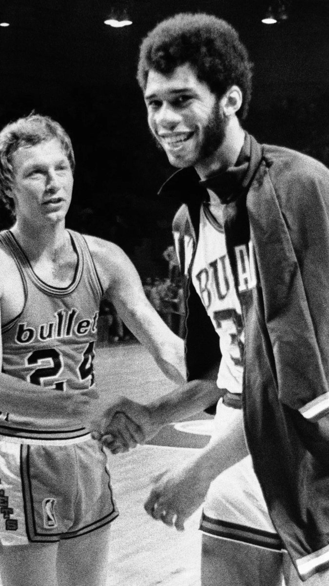 dance_rab's tweet photo. @MVCMadness @Fanatics Ok, I'm officially old https://t.co/72JE6DnowA