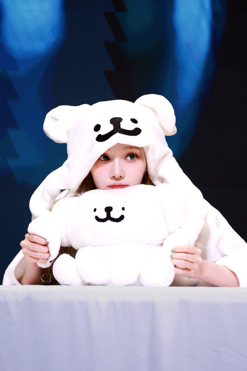 dk0001050616's tweet photo. 260607SW

#윈터 #ウィンター #エスパ #WINTER 
#aespa #에스파 https://t.co/eVMAw7wenR