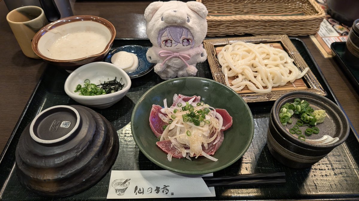 agami2525's tweet photo. 昨日も、楽しい〜空間〜😆
とろろ〜うどん〜唆るぜ〜
唆るな啜れーーーー🍜www
なぉ移動中ほぼはぴどるぱ話✨🎀 https://t.co/AwzJKagWS8