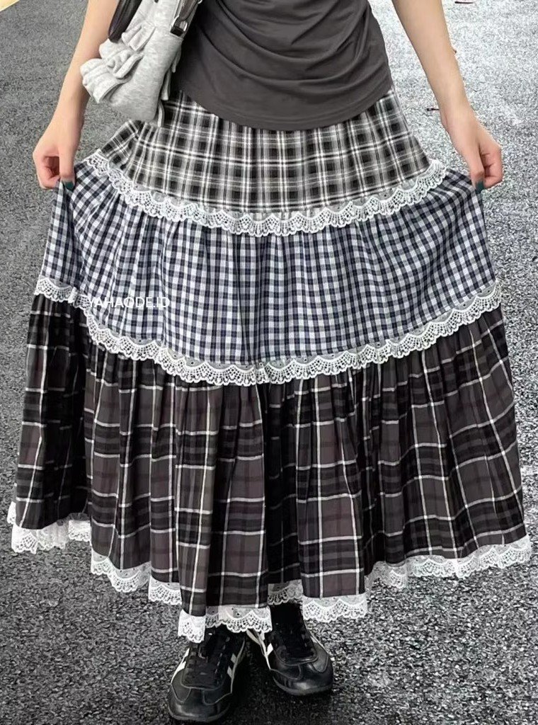 ReferenceYou's tweet photo. Expressing myself, plaid skirt https://t.co/H9G7tq3EUl