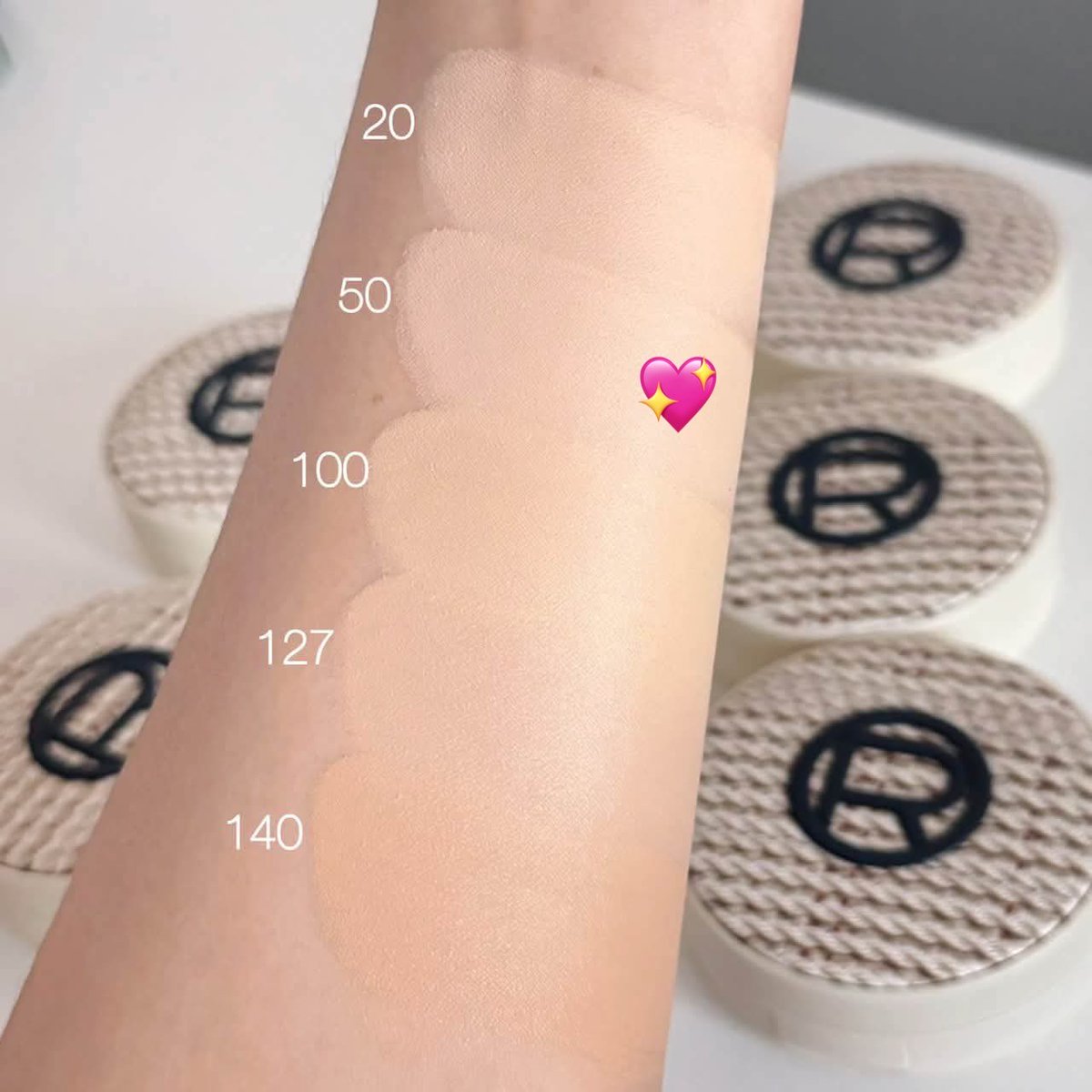 375per's tweet photo. ✅พร้อมส่ง
คุชชั่น loreal รุ่นใหม่ 
✅ 330 ส่งฟรีค่า 🙌🏻
มือ1 ตลับจริง - เบอร์ 50 (มี3ตลับ)

#ส่งต่อเครื่องสําอาง #ส่งต่อคสอ #ส่งต่อคสอมือ2 #คสอมือสอง #ส่งต่อเครื่องสําอางมือสอง #เครื่องสําอางมือสอง #ส่งต่อสกินแคร์ #ส่งต่อเสื้อผ้ามือสอง #ส่งต่อloreal https://t.co/KGGkL9cpbW