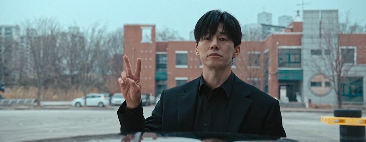 kdramamiss's tweet photo. kim muyeol as Na hwajin in " teach you a lesson " https://t.co/InFnOQEbnR