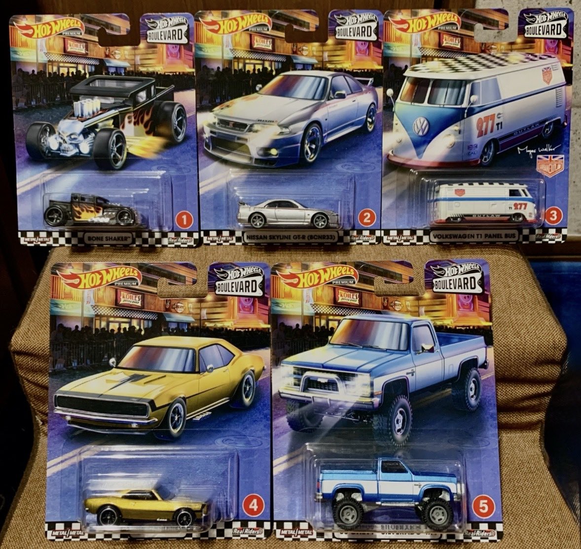 HAMBURGERSCAFE's tweet photo. いよいよ6月27日にブルバのMix 3の発売で楽しみなのですがMix 4もヤバいがさらにMix 5に49 Ford F1がメタル×メタルで発売って久しぶりなので楽しみ😊個人的には2020 Hot Wheels Boulevard Mix 1以来の当たり🎯年かと思っております✨
#ホットウィール https://t.co/IQtAUnsVvA