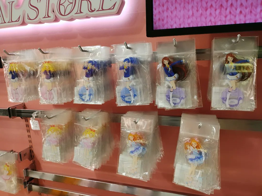 6月6日。東京、秋葉原電気街。アトレ秋葉原。アイカツオフィシャル