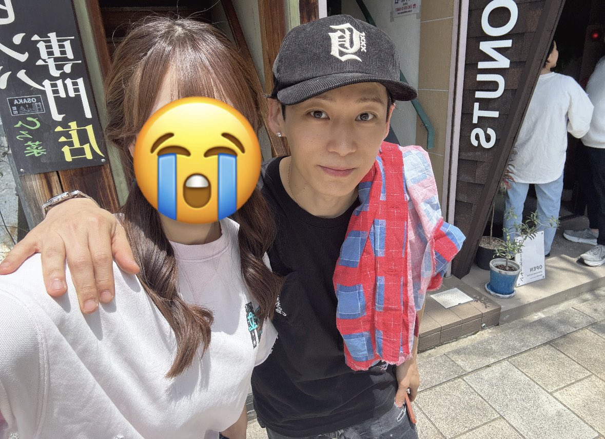 UVER_YG_LaLiga's tweet photo. 田舎の真夜中の赤信号を守るのか
一般道を60km/hで走るのか
もっと言えば
ライブハウスでダイブは禁止なのか
ルールを破れとは言わん
ただ既存のルールは常に疑えということ
てことで出待ちは許します

↓異論ある奴はこちら↓
@POTminePOT https://t.co/OKABIOrsVY