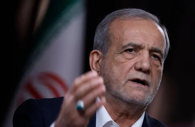 الرئيس الإيراني: التلفزيون الرسمي ممنوع من تقديم تحليلات غير موثقة