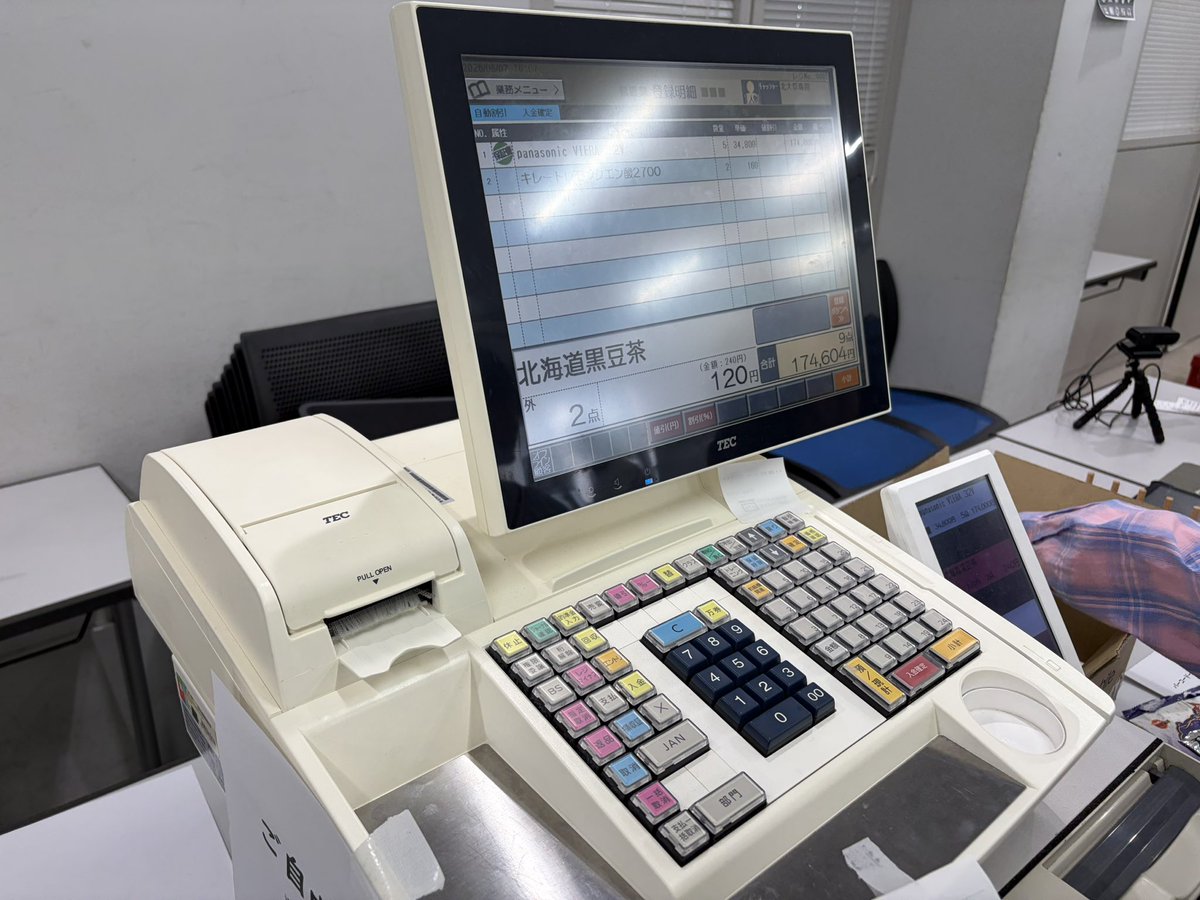 maninishi_EV's tweet photo. #北大ジャンク市
#北大ジャンク市2026 

無事終了致しました。 
POSの展示は凄く大人気で良かったですが、持ち運びの事考えるともう少し小さいPOSの方がいいかなぁと思いました。

コミケでQT-200とかが多く導入されてる理由が分かった2日間でした() https://t.co/m7KyqacFqJ