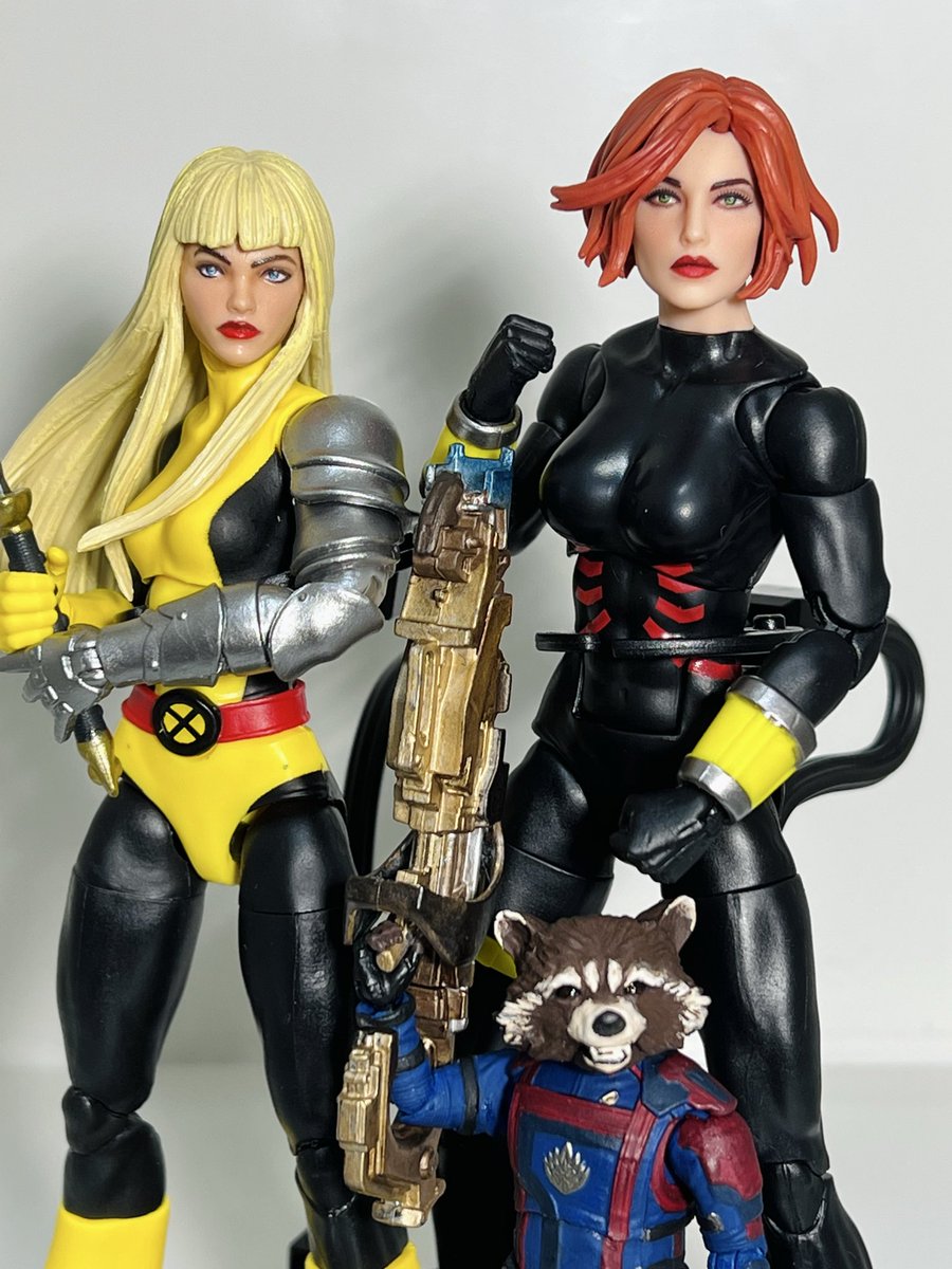 GotGSS's tweet photo. クイックシルバーとの2パックブラックウィドウのヘッドが良かったのでマジックも期待していたけれども、ボディに合わせてヘッドが小さくなった分目がつぶらになってしまったみたい。あとヘッドのボールジョイントが小さいのでブラックウィドウのボディでカスタムしようにも合わないから調整が必要。 https://t.co/JaC0MoycZU