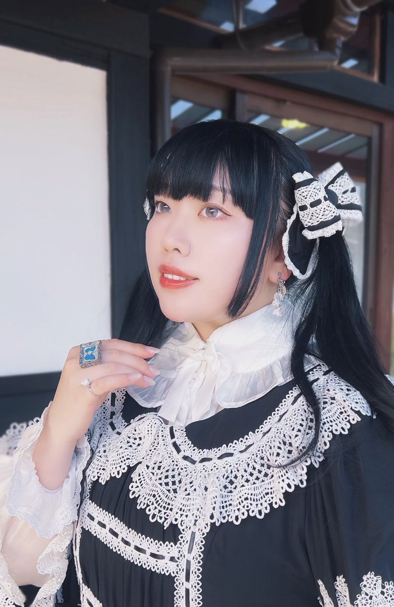 skyplanet730's tweet photo. 双子したときのコーデ🖤
PhysicalDropさんのノスタルジックプリンセスドレスの初夏ver🌻✨髪の毛をツインテールに🥀
この日おろしたてのアクセサリーをたくさん身につけました🦋🎀
友人がとても上手に撮ってくれました🙌♡ https://t.co/zDHHQDuMun
