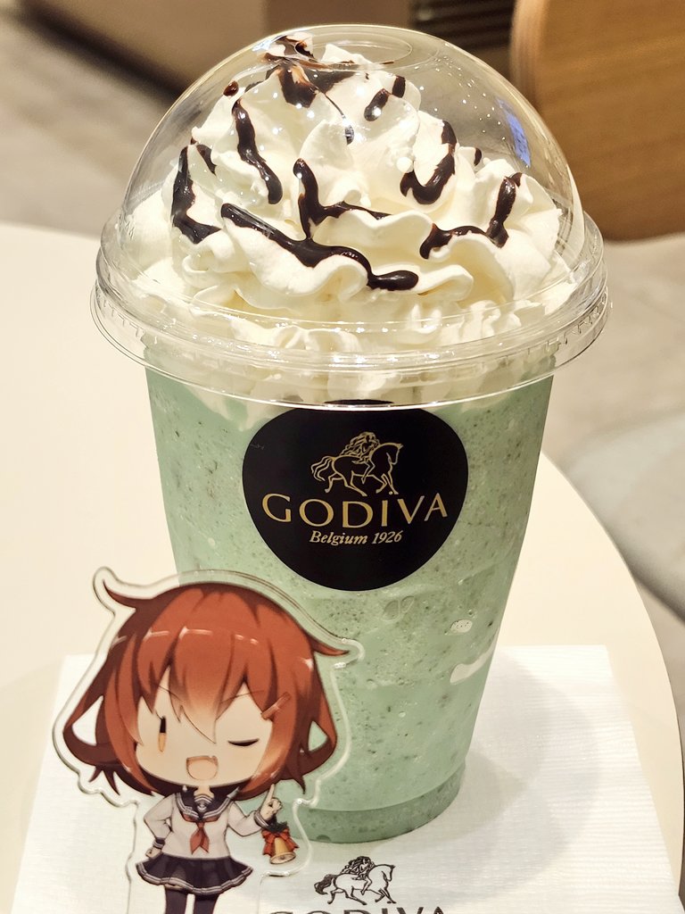 katsumi_k_G's tweet photo. 雷ちゃん、今日のチョコミントだよ。 https://t.co/mxvcF9SpfI