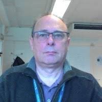 Grouchenka2's tweet photo. 🔴Affaire Olivier Bailly : ancien vice-président du tribunal judiciaire de Dijon (juge pour enfants, pôle affaires familiales).

Entre oct. 2019 et juin 2020, il a publié sur des sites libertins une photo de sa fille (12-13 ans) et proposé explicitement des rapports sexuels avec elle à des inconnus (viol, agressions, humiliations, etc.). 

Ce monstre a reconnu les faits,

•  1re instance (Besançon, mars 2022) : 2 ans de prison dont 1 an ferme.

•  Appel puis Cassation : Jugement final, 3 ans de prison avec sursis probatoire, retrait de l’autorité parentale, inscription au FIJAIS (fichier auteurs d’infractions sexuelles), radiation de la magistrature (juillet 2021). 

Marié à une magistrate (Sophie Véjux-Bailly, hors de cause). 

🗣️ « Un père vend sa fille sur Internet, mais la mère est mise hors de cause. Une fois de plus, on nous dit qu’elle ne savait rien ?

🗣️Un juge qui protégeait les enfants proposait sa propre fille à des fins sexuelles….Justice rendue, mais peine aménagée ! 
la justice protège la pédophilie et les crimes sexuels!!

Sources : Le Monde, Le Parisien, Le Dauphiné, Légifrance.