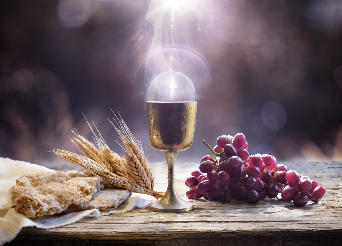 CV_Ontario's tweet photo. Today, we commemorate the Feast of Corpus Christi and celebrate Jesus’ real presence to us in the Eucharist.  Let us reflect on how we too can become “bread broken for others, capable of sharing what we are and what we have” (Pope Francis, 2024). https://t.co/RqRPtYegKx