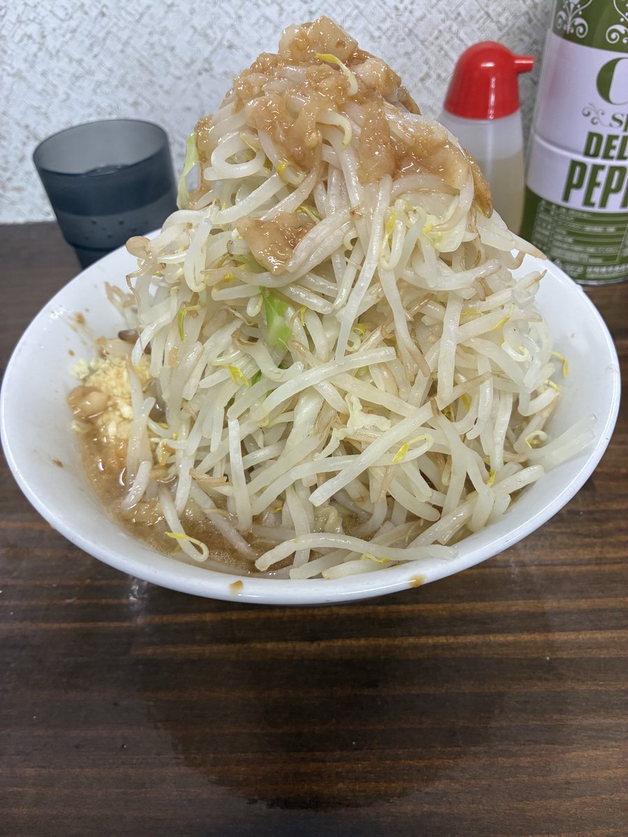 ExtraLibrary's tweet photo. うわーーー
今日忙しく仕事してたので、ニュース見て驚いた(´⊙ω⊙`)

宇都宮で市街地に熊🐻

この時間帯にめっちゃ同じルートでユニクロ行って、二郎系ラーメン食って
そのあとオリオン通りと東武百貨店に行っておったのです

ラーメン、今思い出しても美味しかった https://t.co/IMBYLG56Ot