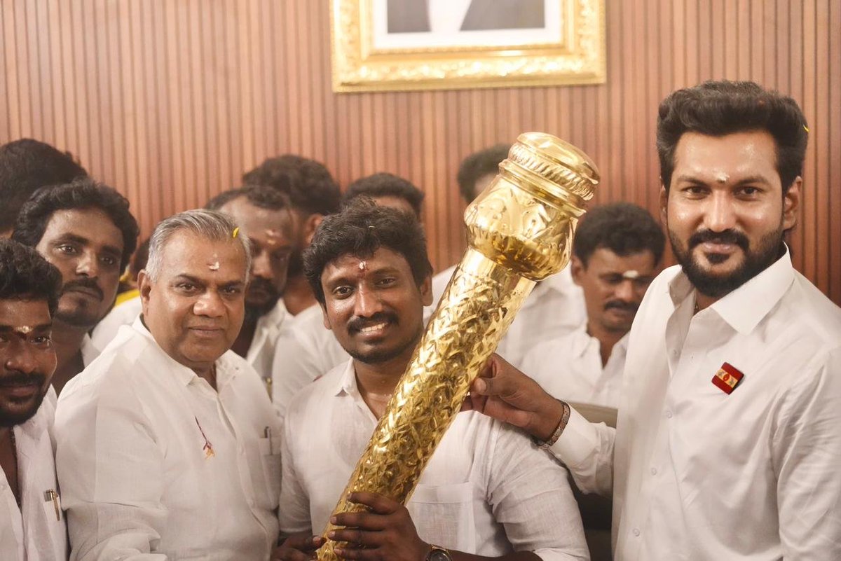 VTLTeam's tweet photo. செங்கல்பட்டு சாலை ரவுண்டானா அருகில் உள்ள, திருப்போரூர் சட்டமன்ற உறுப்பினர் அலுவலகத்தை, மாண்புமிகு ஊரக வளர்ச்சி மற்றும் நீர்வளத்துறை அமைச்சர் திரு.N.ஆனந்த் MLA அவர்கள் மக்கள் பயன்பாட்டிற்கு திறந்து வைத்தார்கள்.! https://t.co/hSdLR4bhGG