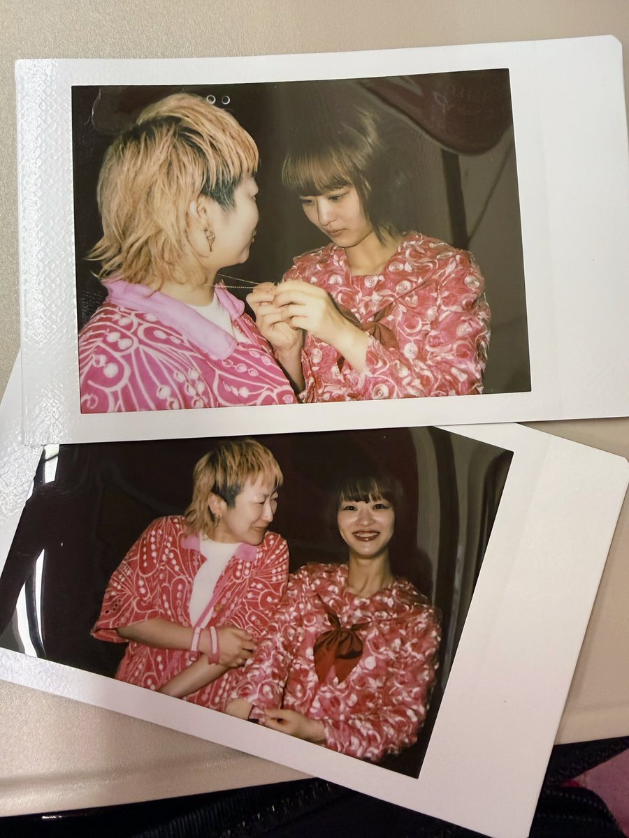 JjJackjack's tweet photo. 金沢楽しかったぁ……今日はユアとちゃんとお話できた( ｰ̀дｰ́)و指輪とネックレス作ってきた❕刻印見てるユアかわいい♡
って、昨日ユアの作るって言ったら超絶拒否されたんだけどねww
 #ギャンパレ金沢 
 #ギャンパレSOLONGTOUR 
 #ユメノユア https://t.co/O8sNIHpDSP