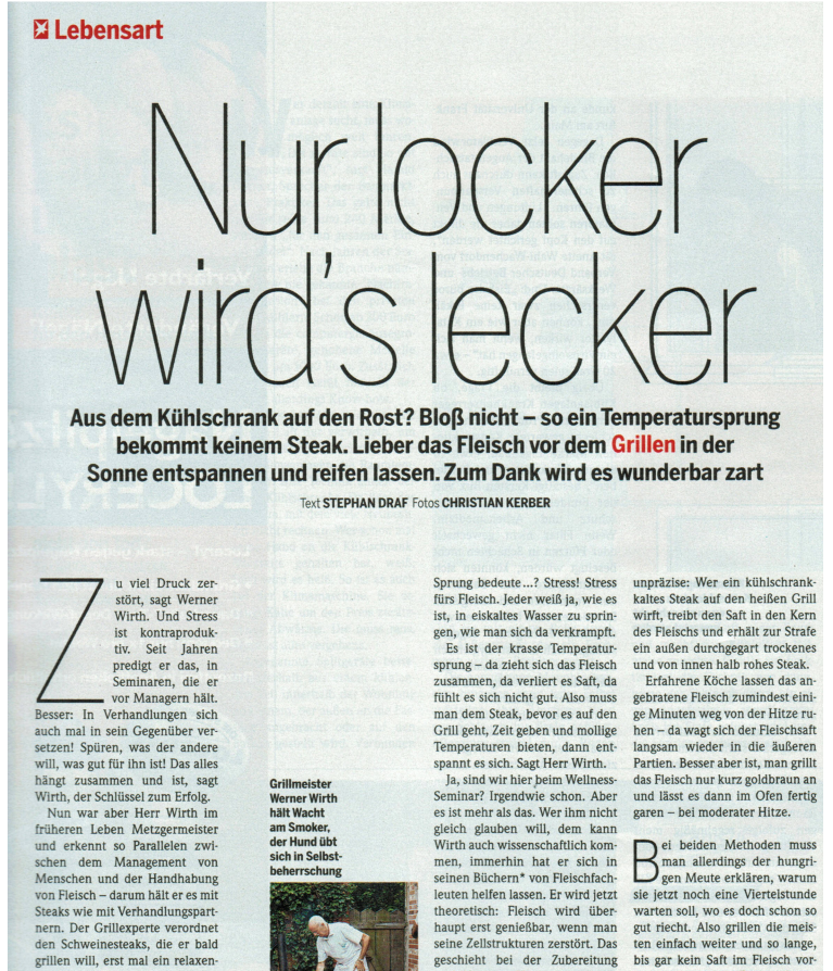 Neuro24de's tweet photo. Wir haben Nachbarn, die ihr Fleisch regelmäßig in der Supermarktverpackung vor dem Grillen stundenlang in die Sonne legen. Heute liegt da eine Packung Hähnchenbrust mit Aufkleber, dass sie noch gut sei, sprich kurz vor oder nach dem Ablaufdatum. 
Ich habe noch nie nach dem Hintergrund gefragt, da ich befürchte, dass ich mit meinem Medizinerwissen dann nicht hinterm Berg halten kann, insbesondere da auch Kinder dann mitessen, könnte ich schnell belehrend wirken, was dann zu keinem guten Ergebnis führt. 
Habe mal gegoogelt, es gibt solche Empfehlungen, wenn auch wenige. Speziell für abgelaufene Hüherbrüste mit hoher Wahrscheinlichkeit von bereit im frischen Zustand vorhandener bakterieller Verseuchung mit MRSA usw. und zu erwartender exponentieller Vermehrung in der Sonne, habe ich aber keine Empfehlung gefunden.
Weiß jemand was für eine Theorie hinter solchen Kochkünsten steht? Es würde mich wirklich interessieren, traue mich aber nicht die Nachbarn zu fragen. 
Über Antworten würde ich mich freuen.