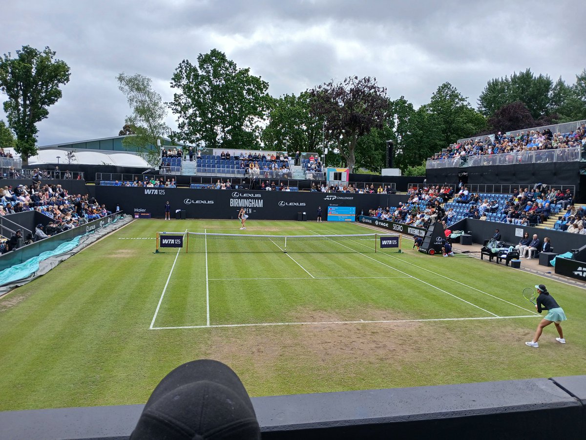 StefHa_11's tweet photo. Good day at the Tennis yesterday, just a shame about the weather being #shite https://t.co/UhUv3nlkcl