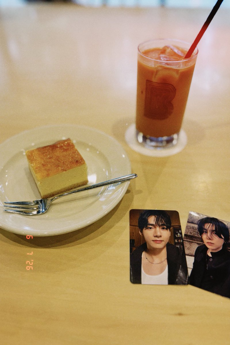 d__7thv's tweet photo. 美味しいカフェにテギと一緒に➰🩷
今日明日はvlogゆっくり見るぞ~~ https://t.co/EmfZZ7H8vc