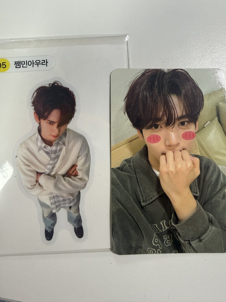 onlyforgv_'s tweet photo. 앤더블 공방포카 양도 판매

유진 2주차 공방 포카 + 대왕 띠부실 럭드

음중 현장 or 택배 

6.0
https://t.co/gtl28mHgQZ

AND2BLE 사녹 2주차 장하오 유승언 리키 김규빈 한유진 분철 교환 럭드 앨포 공방특전 pc photocard 음중 인가 대여 앨범 5종 포카 https://t.co/cPgkvG1BCY