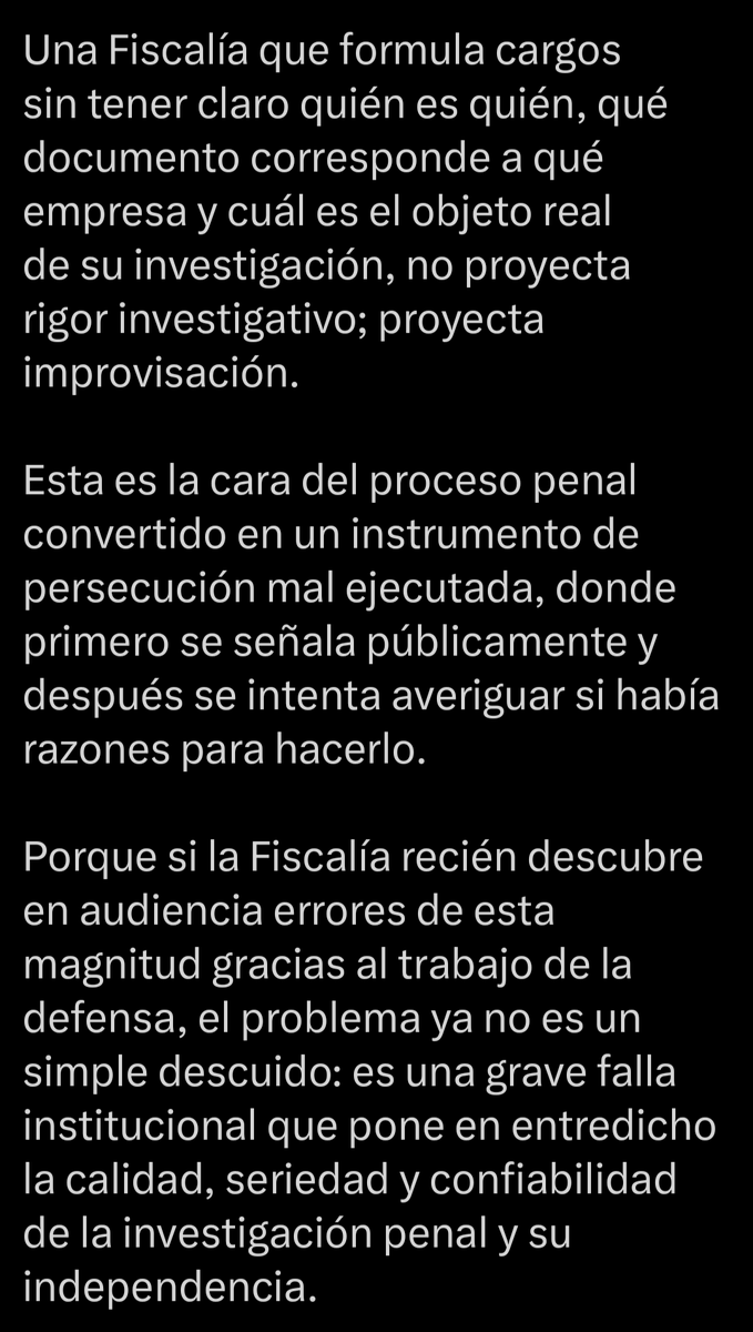 ecuainm_oficial's tweet photo. ‼️#URGENTE
El abogado Julio César Cueva afirmó que, durante el contra interrogatorio del caso Triple A, un testigo de Fiscalía admitió haber elaborado un informe sobre una empresa distinta, lo que, según dijo, evidenciaría fallas en la investigación. https://t.co/R2jpu1ewdS