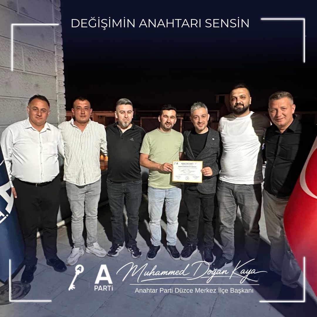 apartiduzceilce's tweet photo. Merkez Mahalleler Teşkilat Başkanımız Sayın Sergen Beder’in tensip ve teklifleriyle,Mergiç Mahallesi  Mahalle Başkanlığı görevine Sayın Mustafa Bilge atanmıştır. 🤝
#AnahtarParti
#YavuzAğıralioğlu
#DüzceninAnahtarı
#KatılSahiplenYönver
#DeğişiminAnahtarıSensin https://t.co/BMxr4FVr6t
