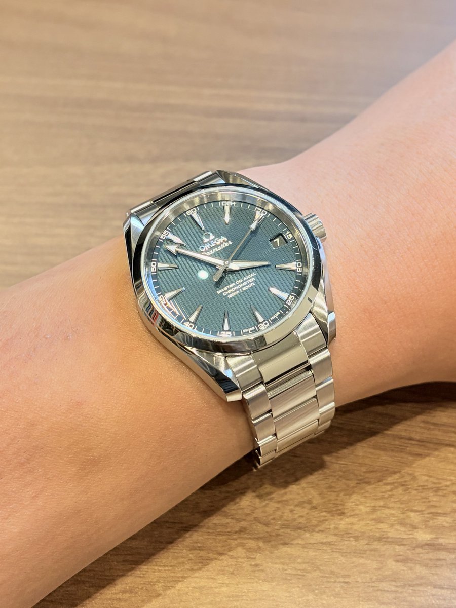everydaywatch's tweet photo. #OMEGA #Seamaster #AquaTerra #MasterCoAxial
今日は雨なのでアクアテラ☔️
防水性高いし耐磁性高いしキラキラ高級感あるけど派手すぎないし、使い勝手が良すぎる!😆 https://t.co/qKnno1E3Mj