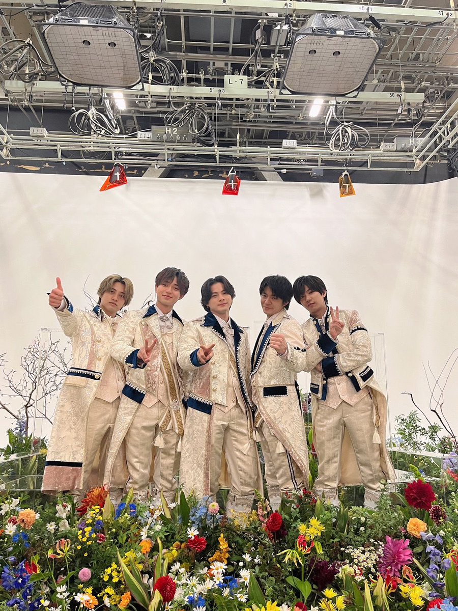 hq23ly's tweet photo. ごめん今でもまだ全然迎えにきてって思ってる

#KingandPrince5 https://t.co/HpYGaJh20M