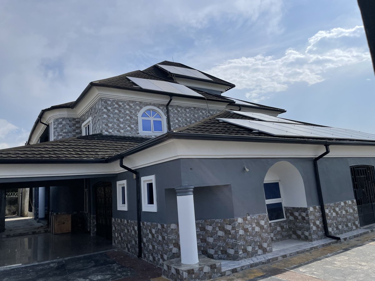 Abasifreke73461's tweet photo. The Best Gift To Your Love Ones This Season!

Go Solar With Us At Abytech Solar Energy.

We Got You Cover.
#thingstoknow
#solar
#homeowners https://t.co/6JlYloXuef
