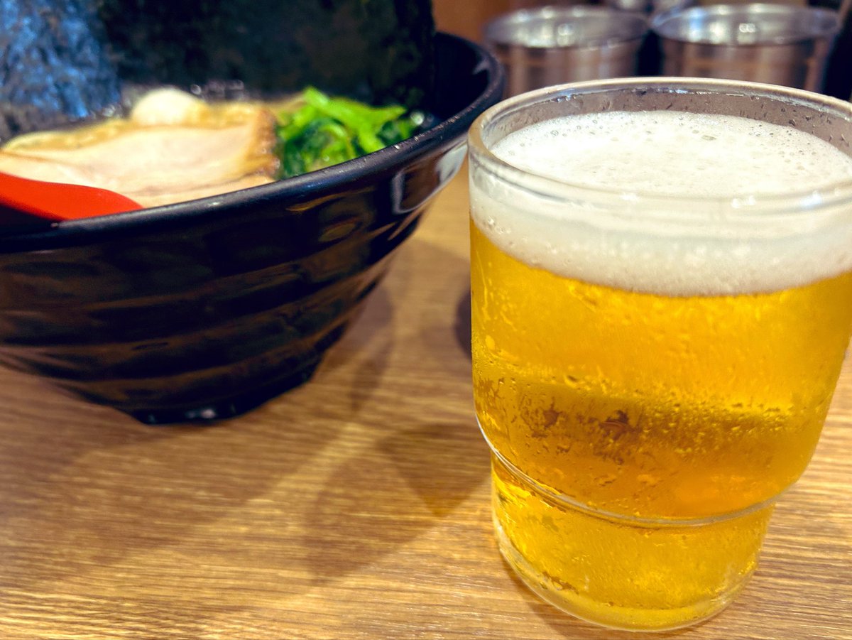 runV_Craft's tweet photo. 今日はとてもめでたいので呑んだって良い🍺 https://t.co/ZBrpGpc7jr