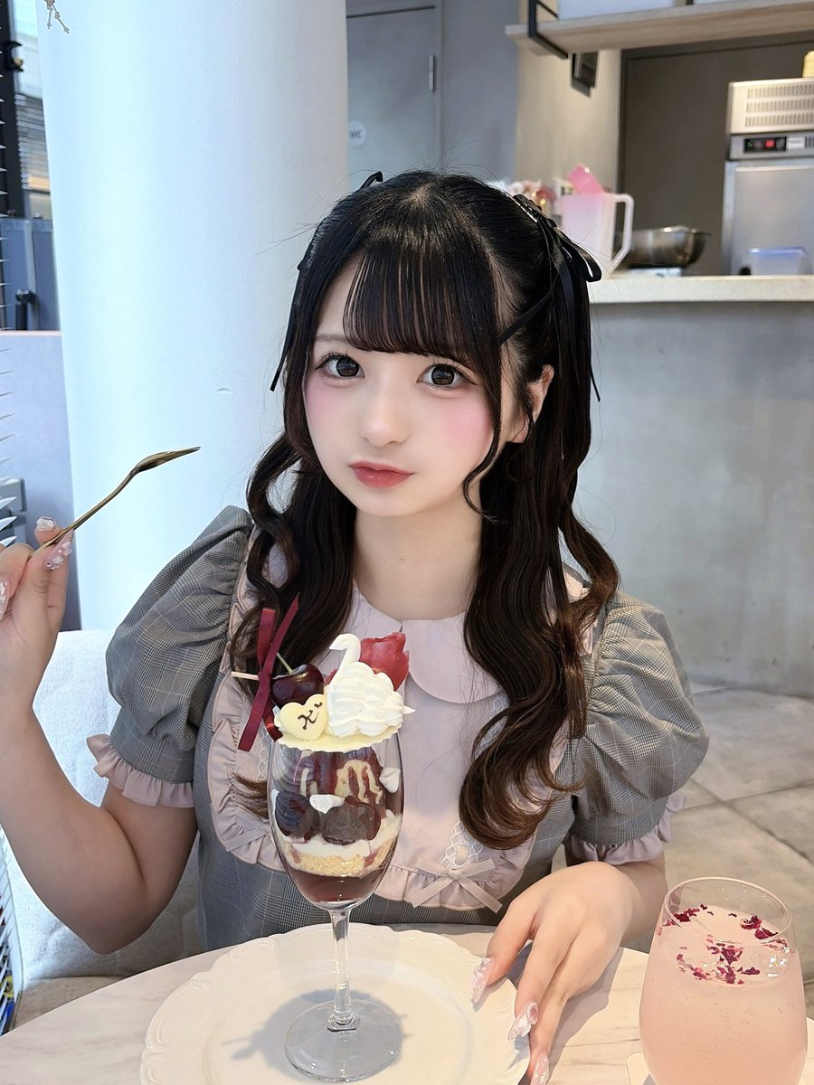 kanon_o523's tweet photo. 一緒に食べよ？🍨♥⏦ﾟ https://t.co/ddQ1XKWcAR