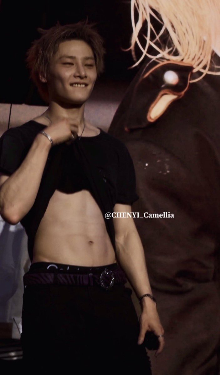 spearbbin_'s tweet photo. A ENTRADINHA 
O CABELO 
ELE MORDENDO A BOCA 
PORRA TUDO NESSA FOTO TÁ TIRANDO MINHA PAZ https://t.co/9iGblsgqlO