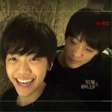omegajaem's tweet photo. some things remain the same 🩵🩷 https://t.co/BExQhyvoxX