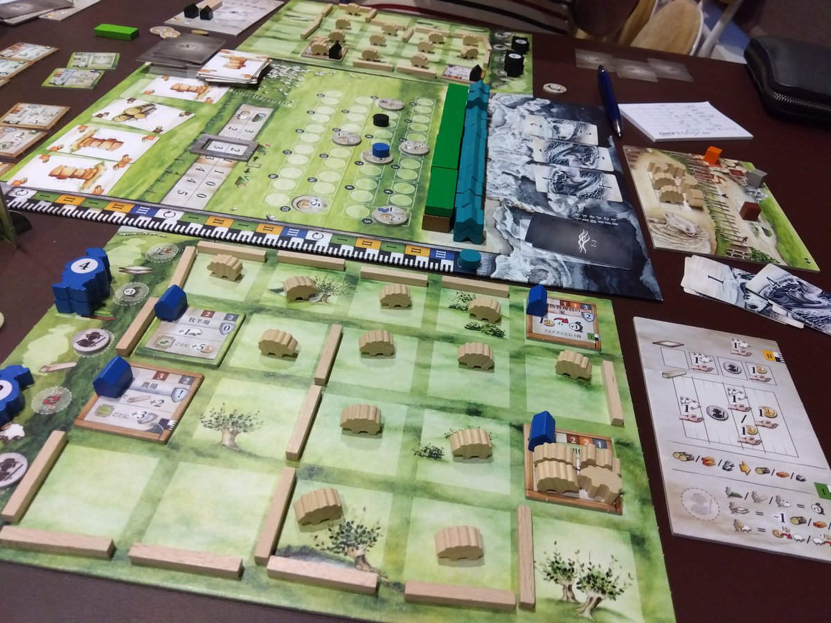 wonders5572's tweet photo. ライトアンドギークで相席会
初プレイのローランドと久しぶりのアークノヴァ
ローランドは説明書読みながらのプレイだったのでルール間違いがあったかもしれませんが、こんな盤面になり133点でした
アークノヴァは時間かかるイメージでしたが2人プレイだと意外と早く終わって良きでした https://t.co/skV2HsrW9E