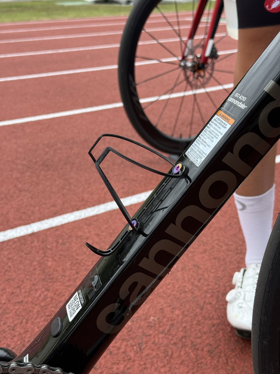 bootlightbikes's tweet photo. 富士ヒルお疲れ様でした！
やはりELILEEのクランクを使っている方が多く、嬉しかったです🤗

また、2日間で多くの方にブースにお越しいただきました。ありがとうございます🙇始めての参加でしたが、とても良い雰囲気で、とても楽しめました。

また次のイベントでお会いしましょう！ https://t.co/dt0zOp83oz