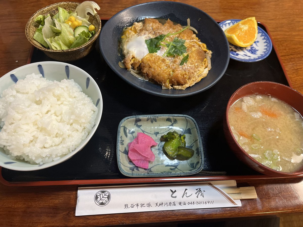 harb_tea1's tweet photo. かつ煮定食

美味しかった&amp;安かった😋👍　

2026.6.6

#とん茂 https://t.co/iEZ1fsHHfm