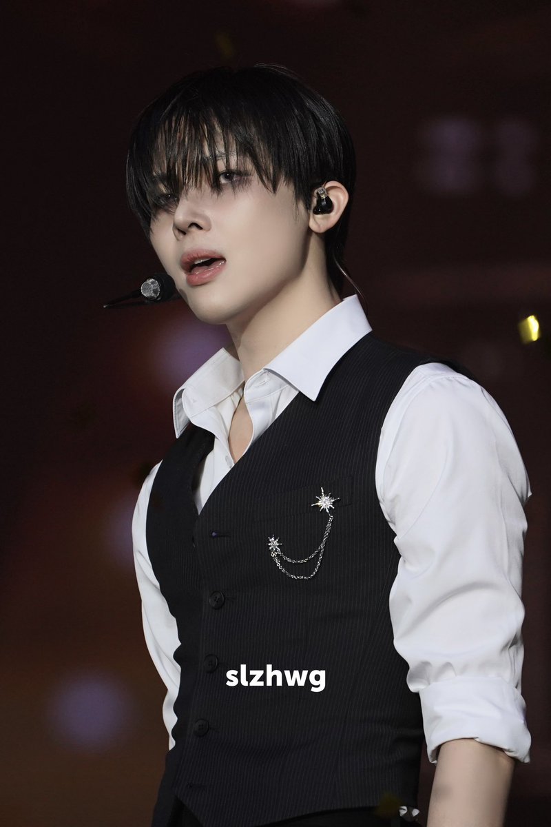 cherryring797's tweet photo. 둘다 같은 날이라고 ㅆㅂ https://t.co/dccIhY23zr