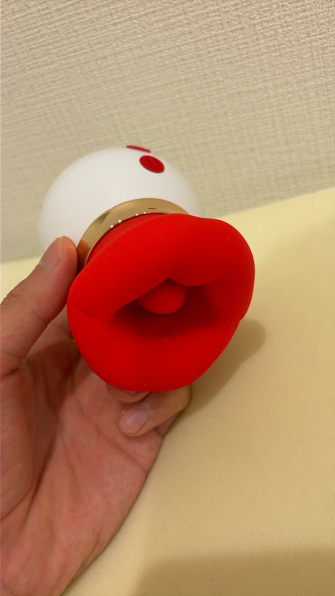 OctSalon's tweet photo. 22:15よりストチャ始めます！
新しく買ったおもちゃレビューするのでよかったら来てください👍 https://t.co/JVC92kLyEw