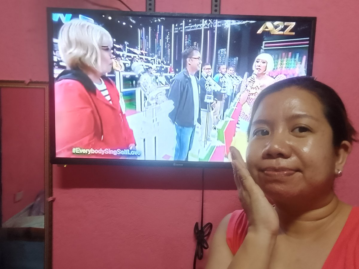 HedimiS's tweet photo. VICE SING GANDA A
#EverybodySingSelfLove
@everybodysingph 
WATCHING FROM LAS PINAS CITY
❤️❤️❤️❤️❤️❤️❤️❤️ https://t.co/ckOu4Fk03l