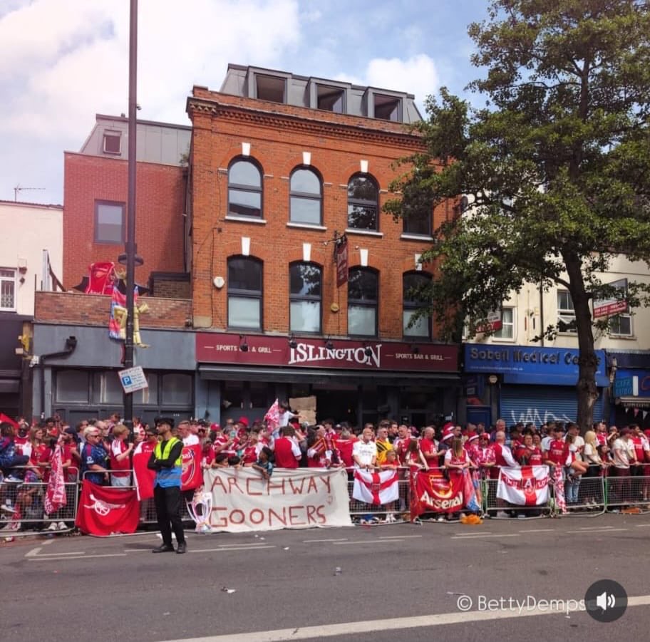 mickpatdoc's tweet photo. Archway comes to Holloway!!! 👏👏#No1ArsenalPub #NorthLondonsPremierSportsBar #ThePubThatKeepsGiving https://t.co/PTh6OgqRD0