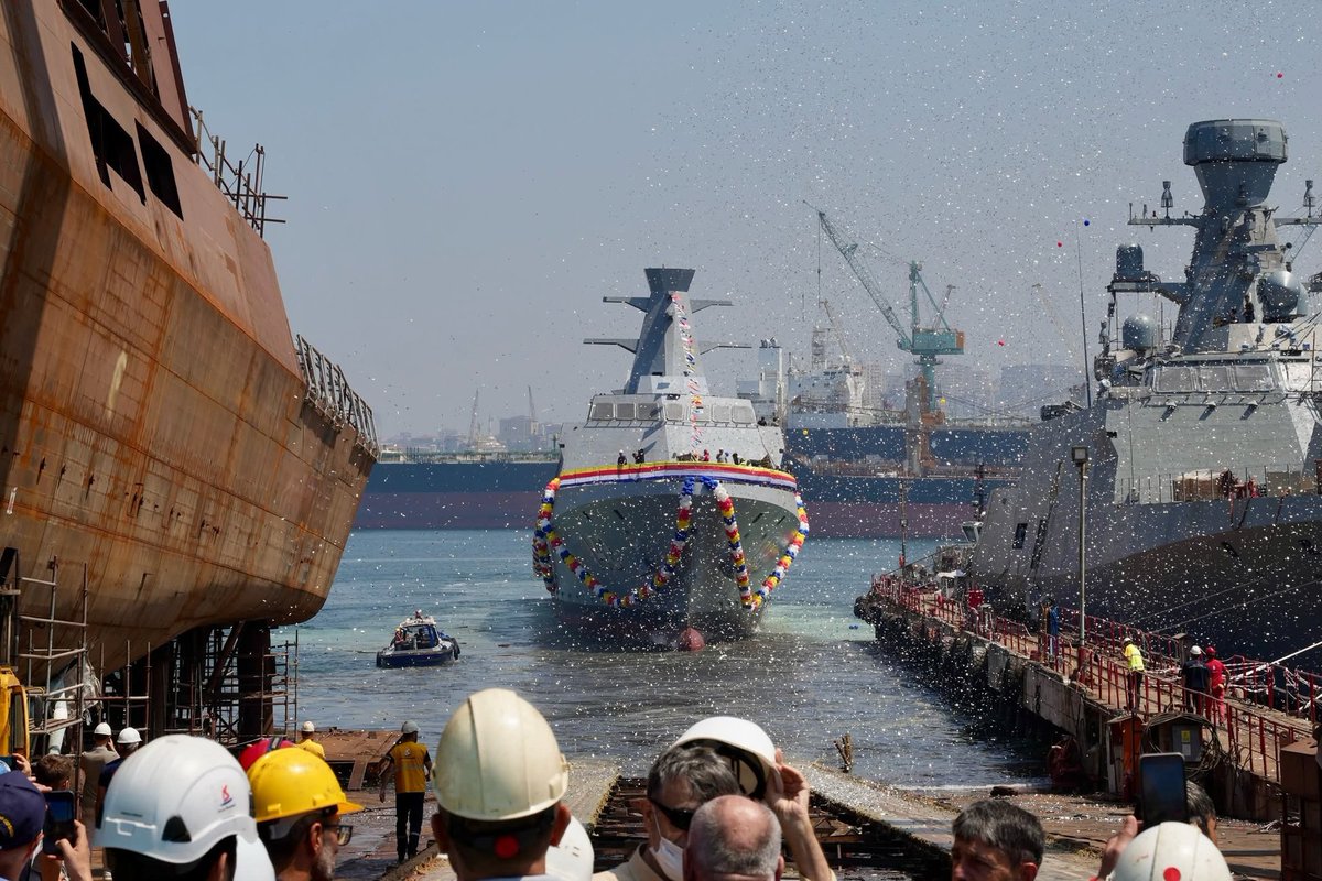 polietzz's tweet photo. 7 Jun – The launching and naming ceremony of the 𝙨𝙚𝙘𝙤𝙣𝙙 littoral mission ship for the second batch (LMSB2).

The ship is named “𝙍𝘼𝙅𝘼 𝙇𝘼𝙐𝙏” with pennant number 142.

7th June 2026
SC - Selangor Royal Office https://t.co/0R6xzG7jhK