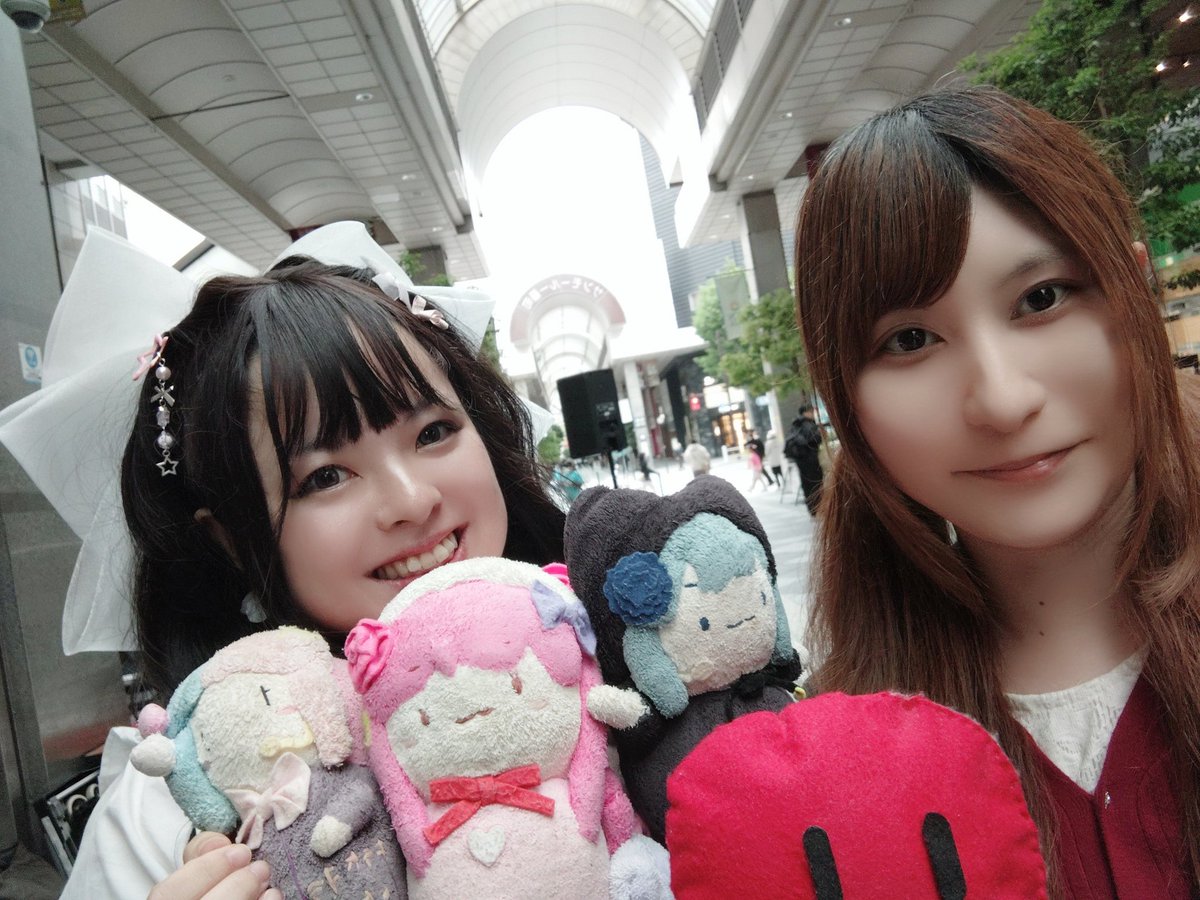 miyusic__1225's tweet photo. ゆっきょさん(@yukkyon0826)のLIVEに行ってきた🐱ᩚ✨

アップテンポな曲多くて本当に楽しかった(៸៸᳐>⩊<៸៸᳐)♪

歌声も笑顔もすごくかわいいかたでした(*´ω｀*)♡

カラオケも楽しかったです⸜( *´꒳`*)⸝✨

サイン入り色紙ずっと大切にしますʚ(  *´꒳)💝

またLIVE行きたい٩(*´ ꒳ `*)۶🩵 https://t.co/lAxmwdL8fE