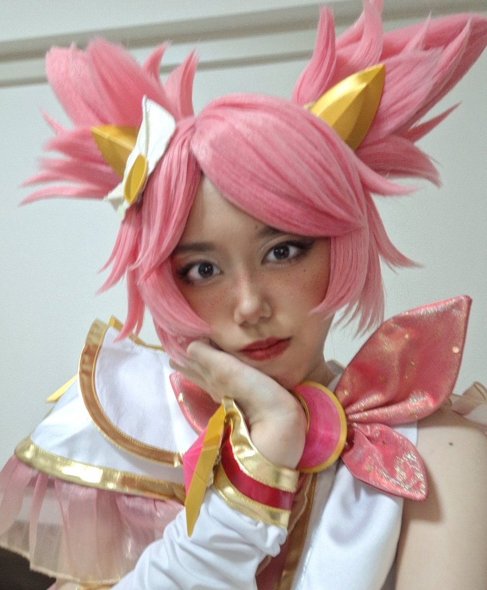 Motokano_no_'s tweet photo. #lolcosplay 
初めてのコスプレ
初めてのコスプレメイクです
お手柔らかに
押忍 https://t.co/NQgWMrPgnQ