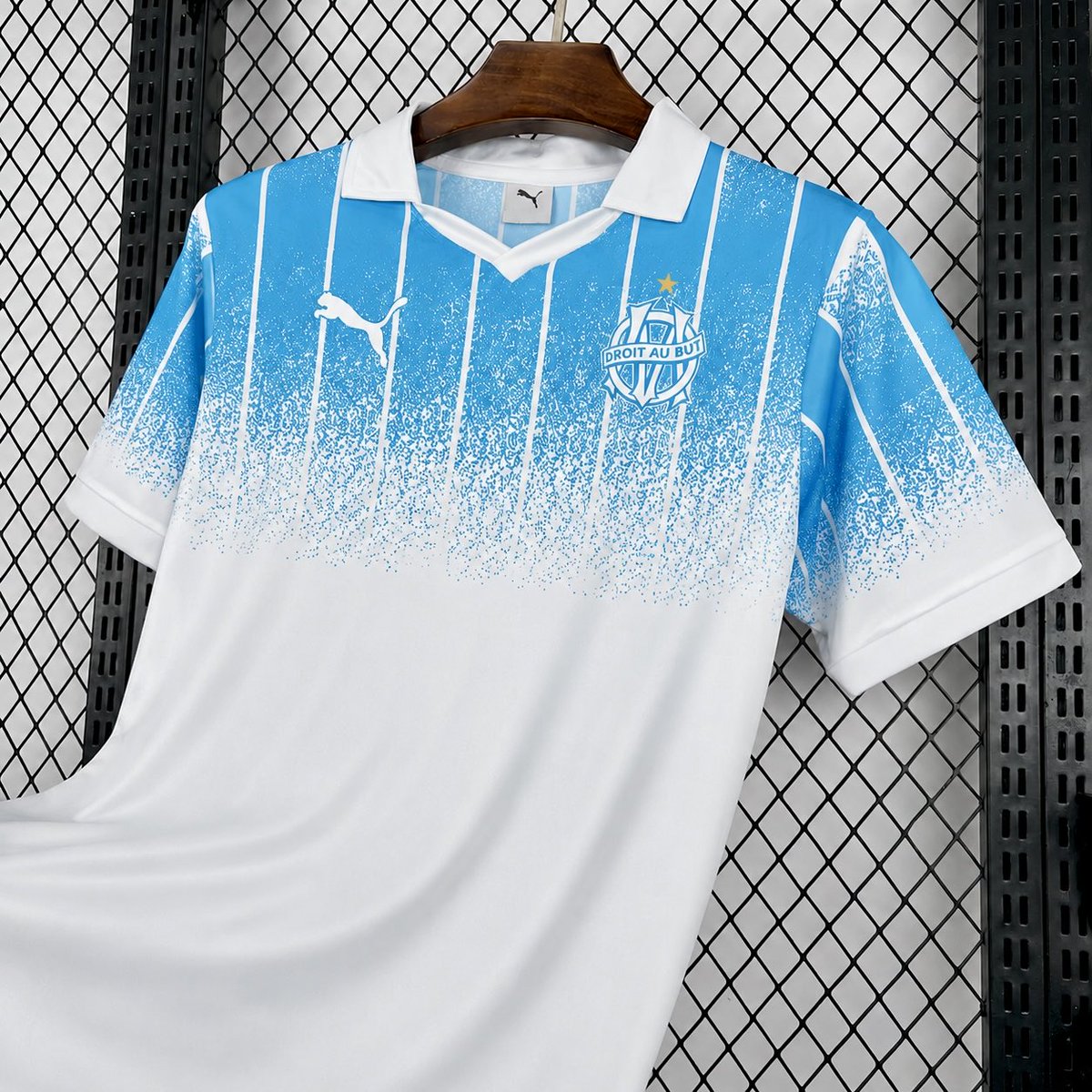 Lucas17fr's tweet photo. Maillot concept
#TeamOM #MaillotTeamOM #maillotOM
@OM_Officiel @pumafootball https://t.co/mzpSXp9vmn