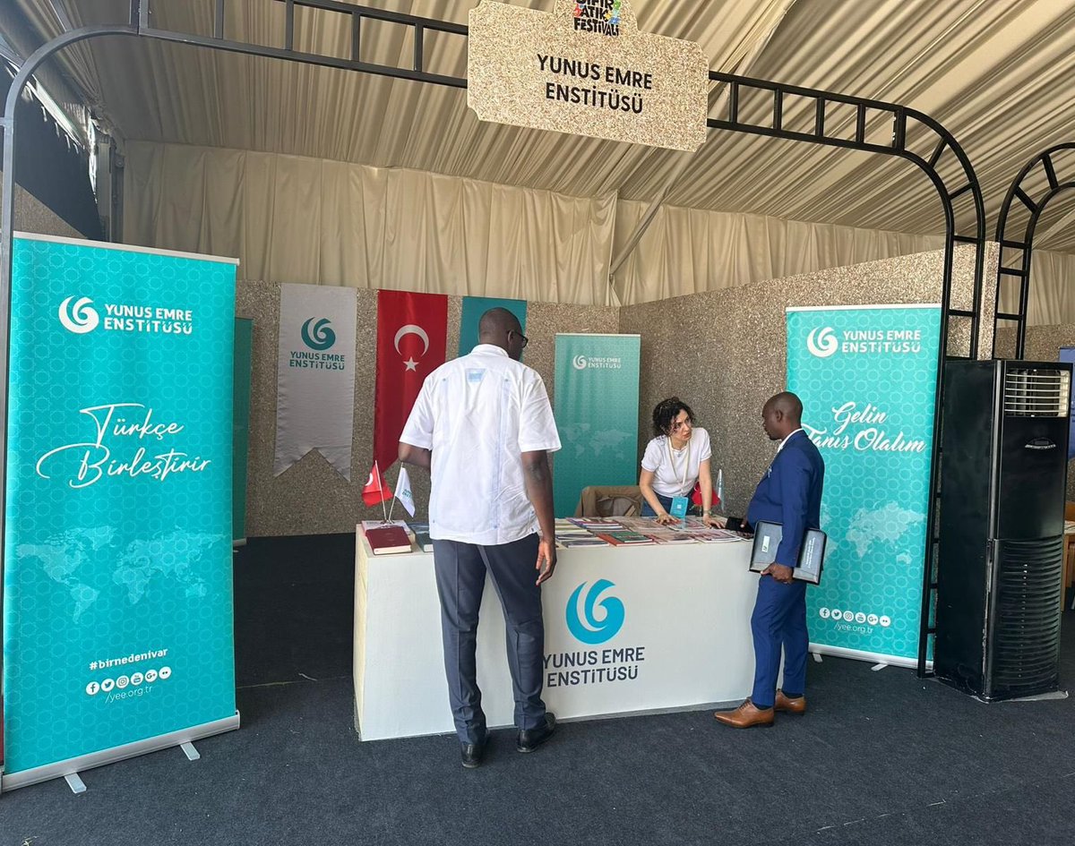 yeeorgtr's tweet photo. Sıfır Atık Festivali’nde ziyaretçilerle buluşuyoruz. 🌿

İstanbul Atatürk Havalimanı’nda ziyaretçilerimizi standımızda ağırlıyor, Yunus Emre Enstitüsünün yayınlarını, kitap ve dergilerini tanıtıyoruz.

#SıfırAtık #SıfırAtıkFestivali #YunusEmreEnstitüsü https://t.co/MvQMUY4hIz