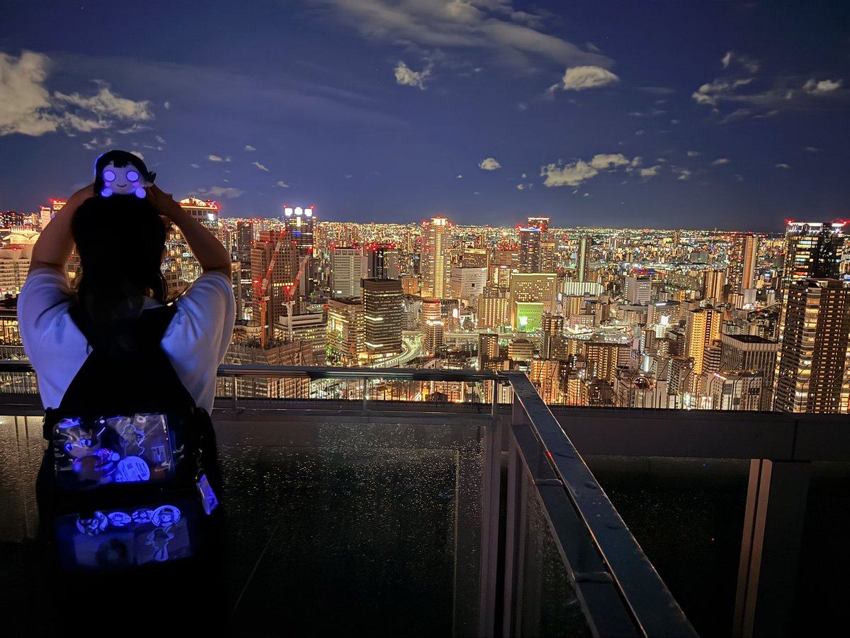 Japan_CEE_First's tweet photo. 梅田スカイビル空中庭園✨
ライブの締めとしては最高だぜ❗️
#虹8th大阪_day2 https://t.co/cFlgL1wwIl